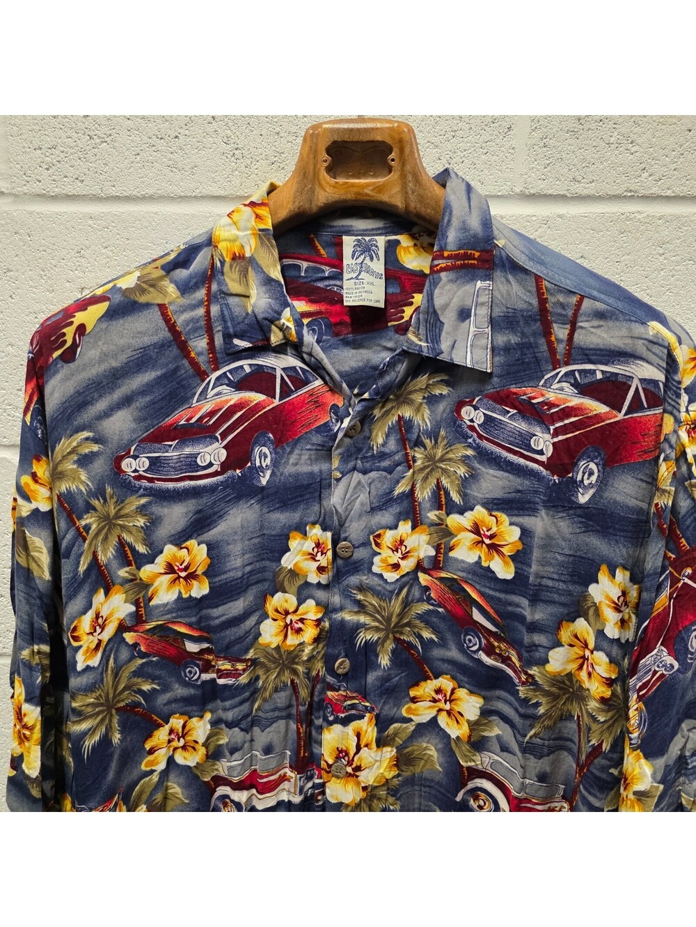 Castaways Mens Hawaiian Shirt 27x34 2XL  Blue Floral Cars Casual Button-Down